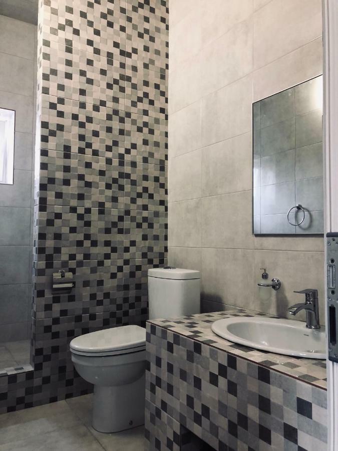 זאטוקה Captain Hotel מראה חיצוני תמונה